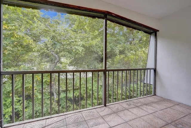 $1,800 | 3101 Oakland Shores Drive, Unit H209, Oakland Park, FL 33309