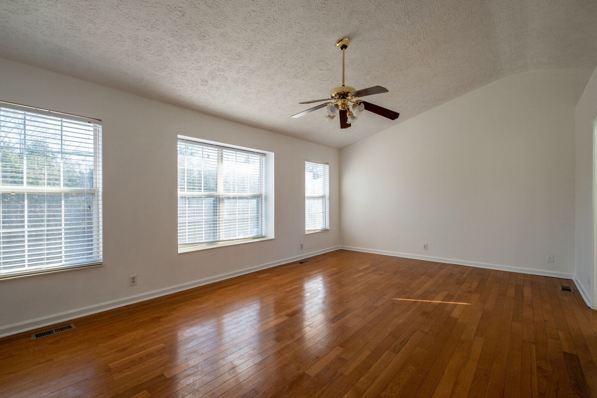 6341 Mt View Road Antioch, TN 37013 - Photo 7 of 24 Gallery Image 7
