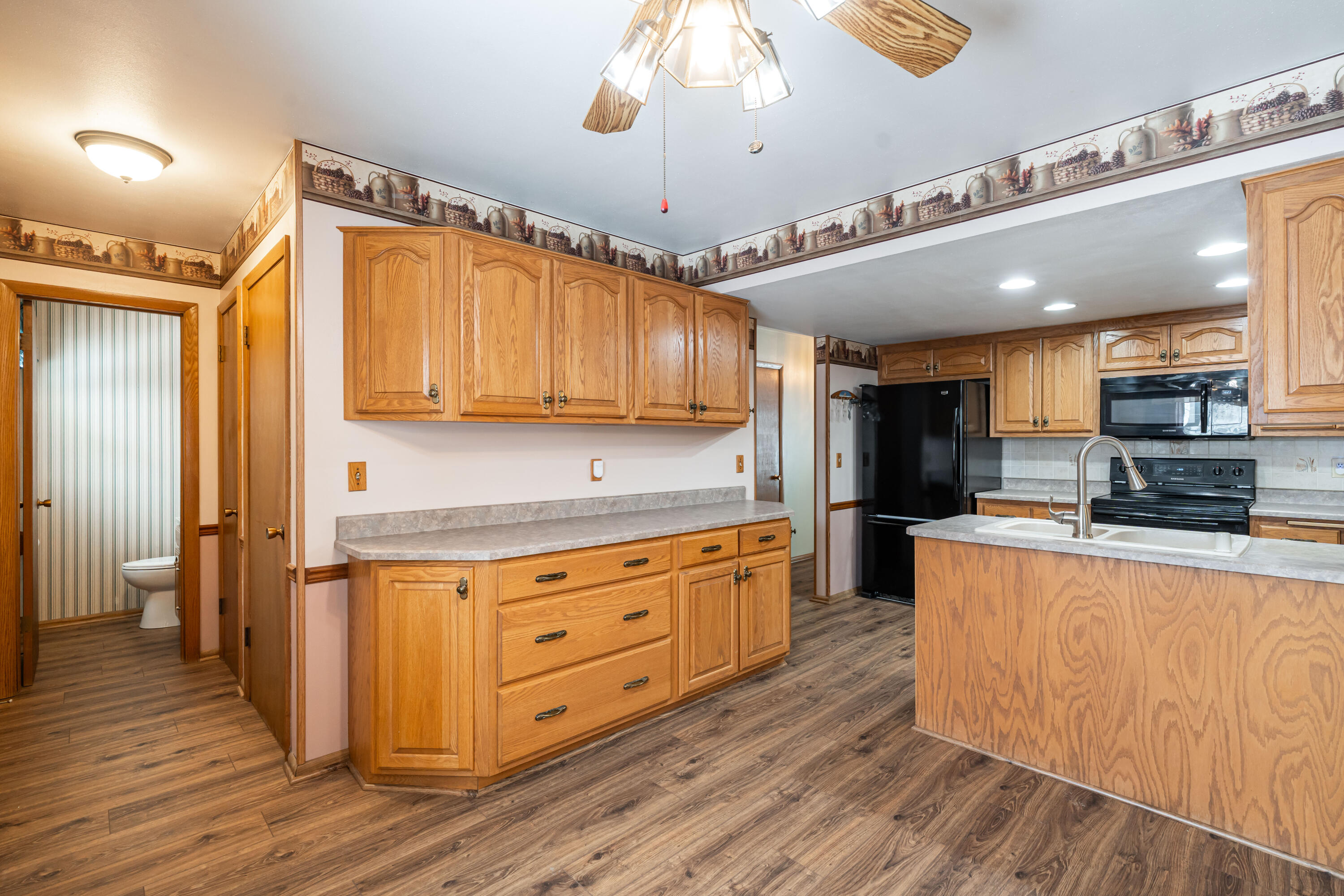 W136N8741 Esquire Road Menomonee Falls, WI 53051 - Photo 13 of 45 Kitchen