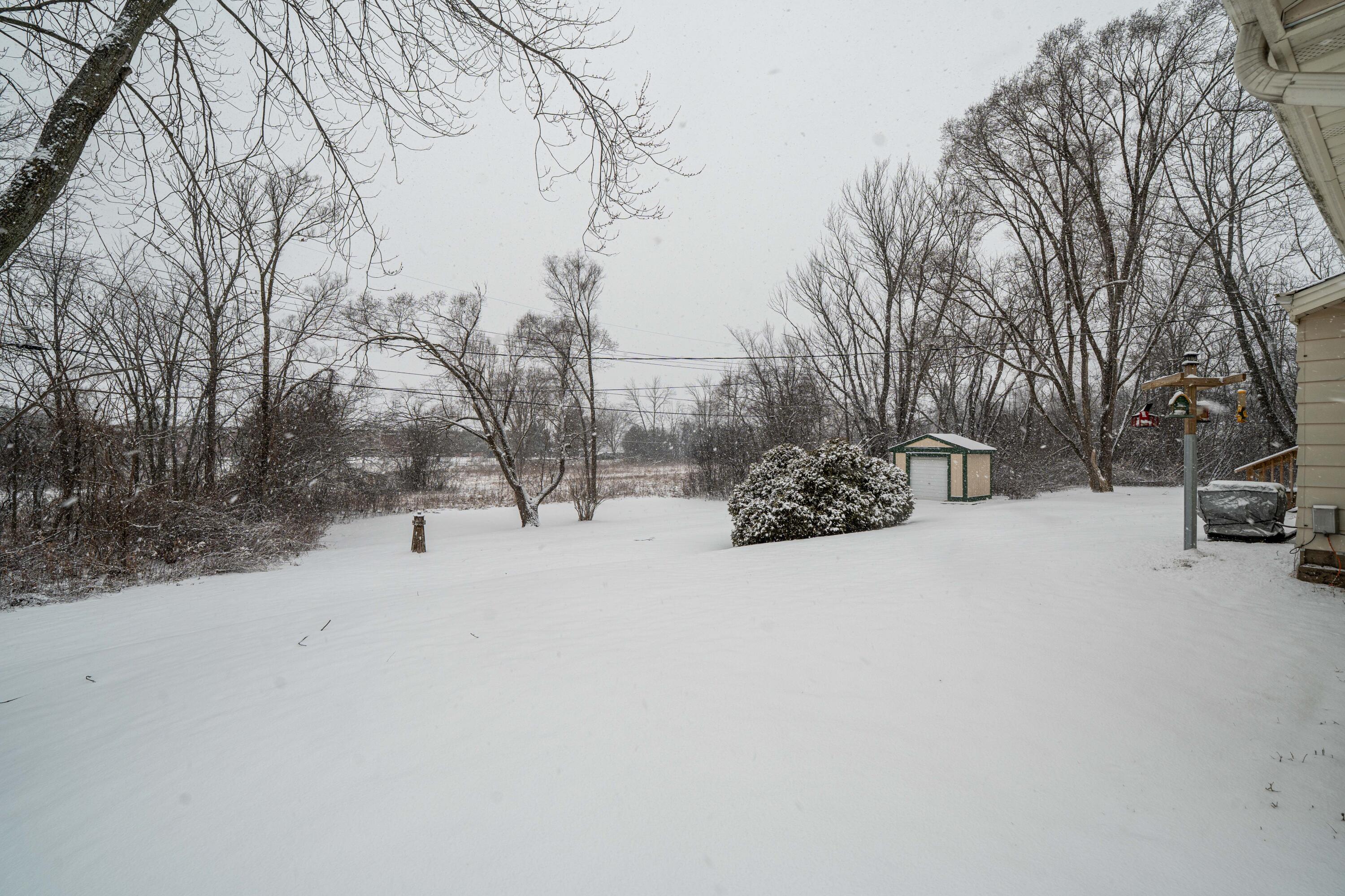 W136N8741 Esquire Road Menomonee Falls, WI 53051 - Photo 38 of 45 backyard