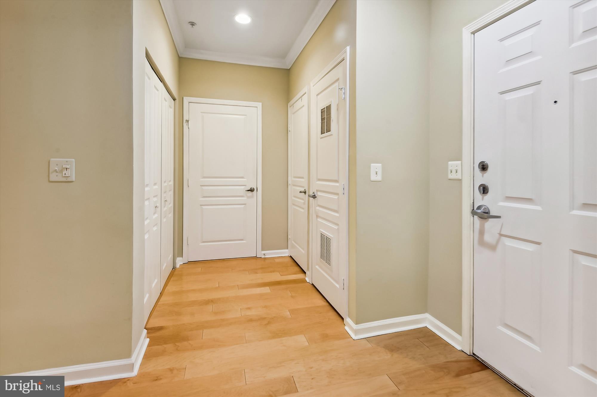 12000 Market Street, Unit 354 Reston, VA 20190 - Photo 13 of 69 Front hall of unit