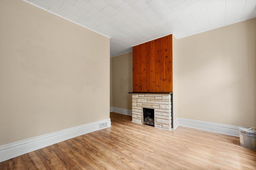 25 Divinity Street Pittsburgh, PA 15214 - Photo 3 of 27 Gallery Image 3