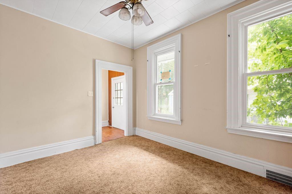 25 Divinity Street Pittsburgh, PA 15214 - Photo 4 of 27 Gallery Image 4