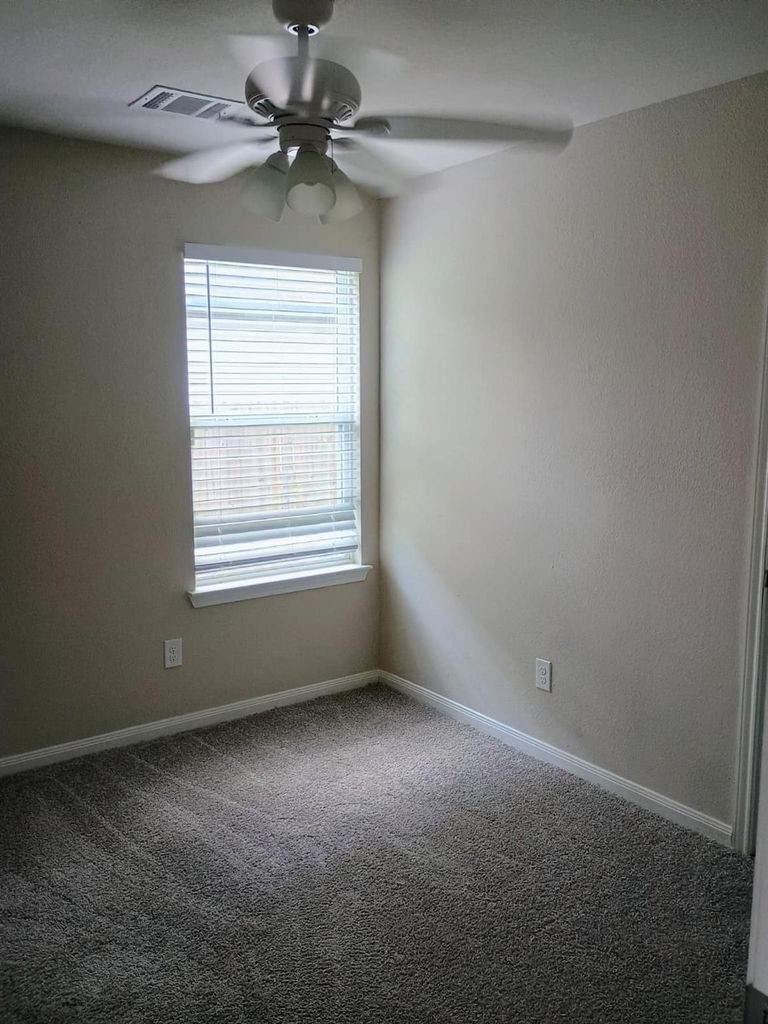 14945 Austin Road Willis, TX 77378 - Photo 6 of 15 Gallery Image 6
