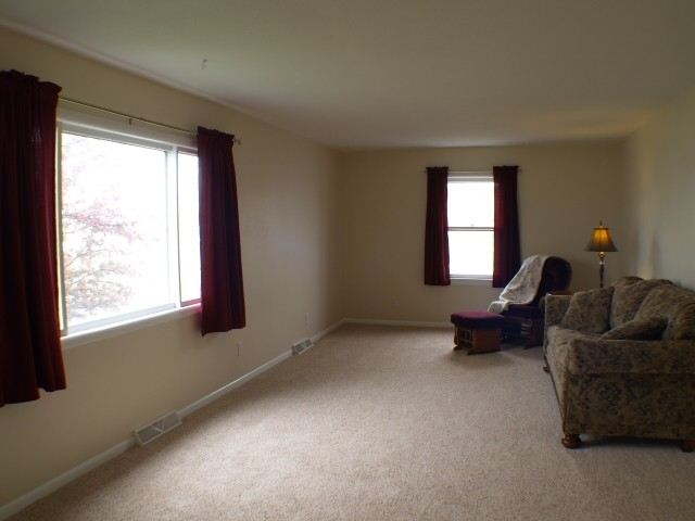 137 4th Street Proctor, MN 55810 - Photo 5 of 9 Gallery Image 5
