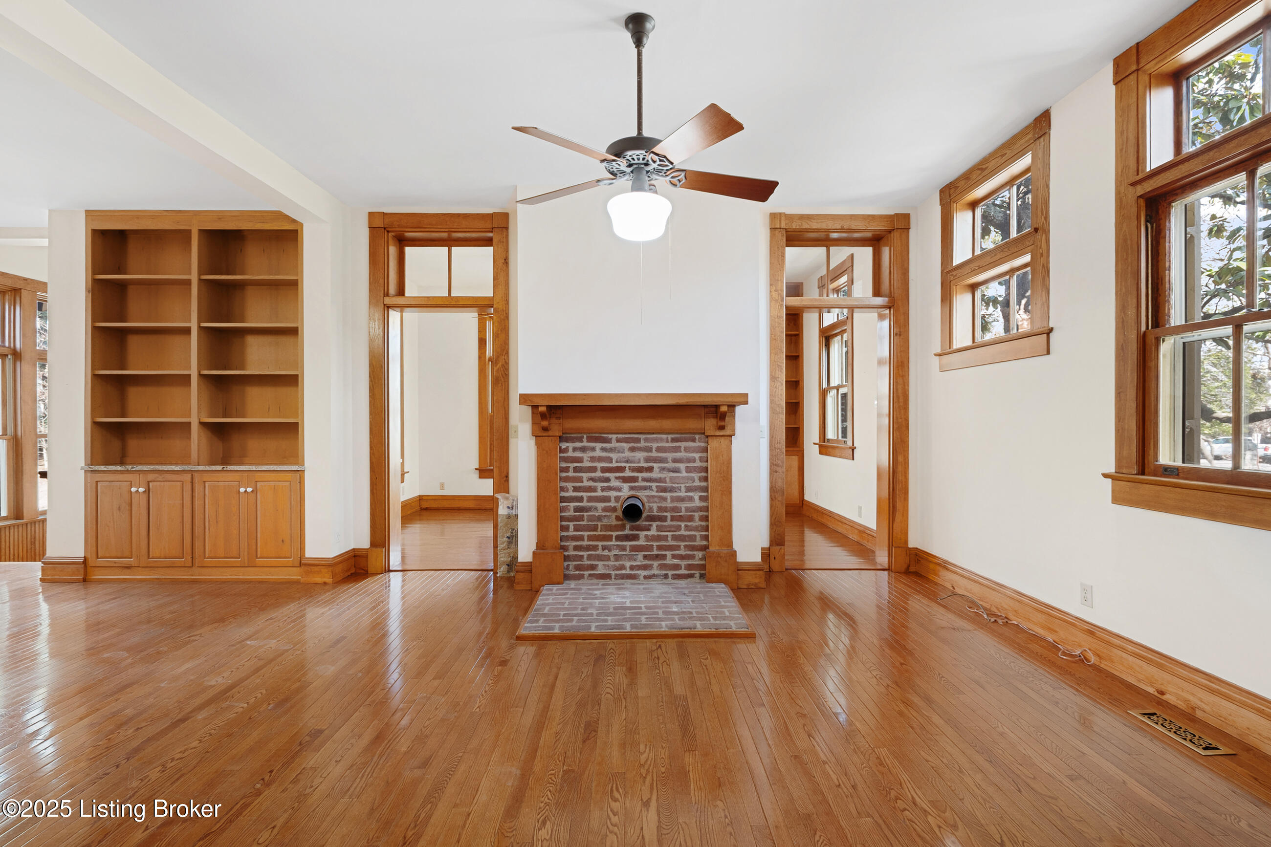 2975 Lexington Road Louisville, KY 40206 - Photo 22 of 60 2975lexington_064