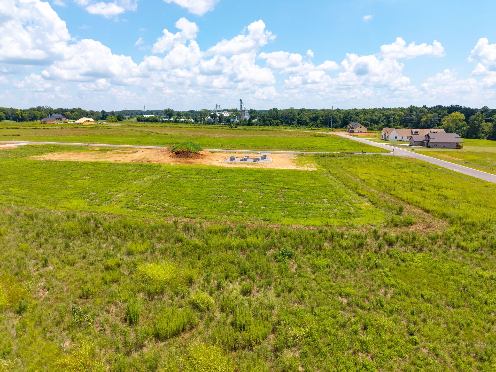 2108 Chivalry Way Clarksville, TN 37040 - Photo 9 of 49 a view of an ocean and beach
