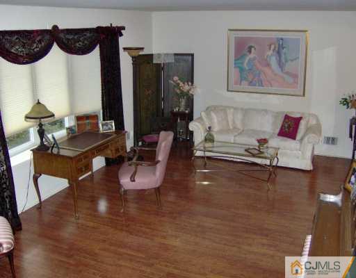 7 Watchung Road East Brunswick, NJ 08816 - Photo 2 of 7 Gallery Image 2
