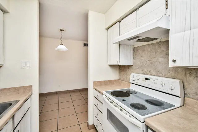 $1,150 | 10211 Sugar Branch Drive, Unit 342, Houston, TX 77036