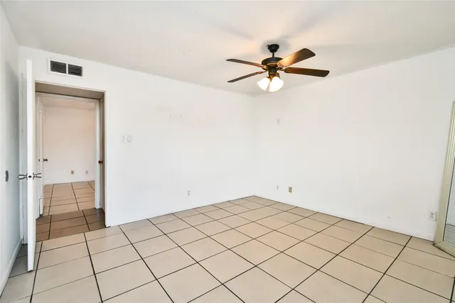 $1,150 | 10211 Sugar Branch Drive, Unit 342, Houston, TX 77036