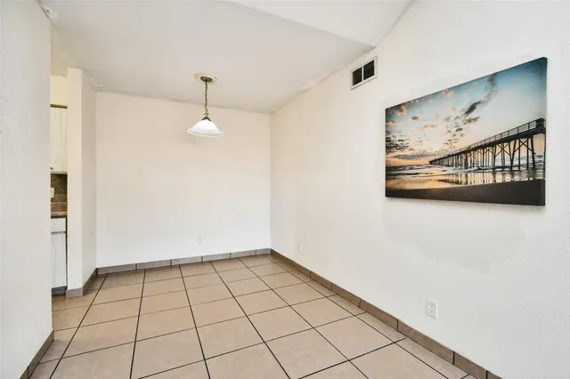 $1,150 | 10211 Sugar Branch Drive, Unit 342, Houston, TX 77036