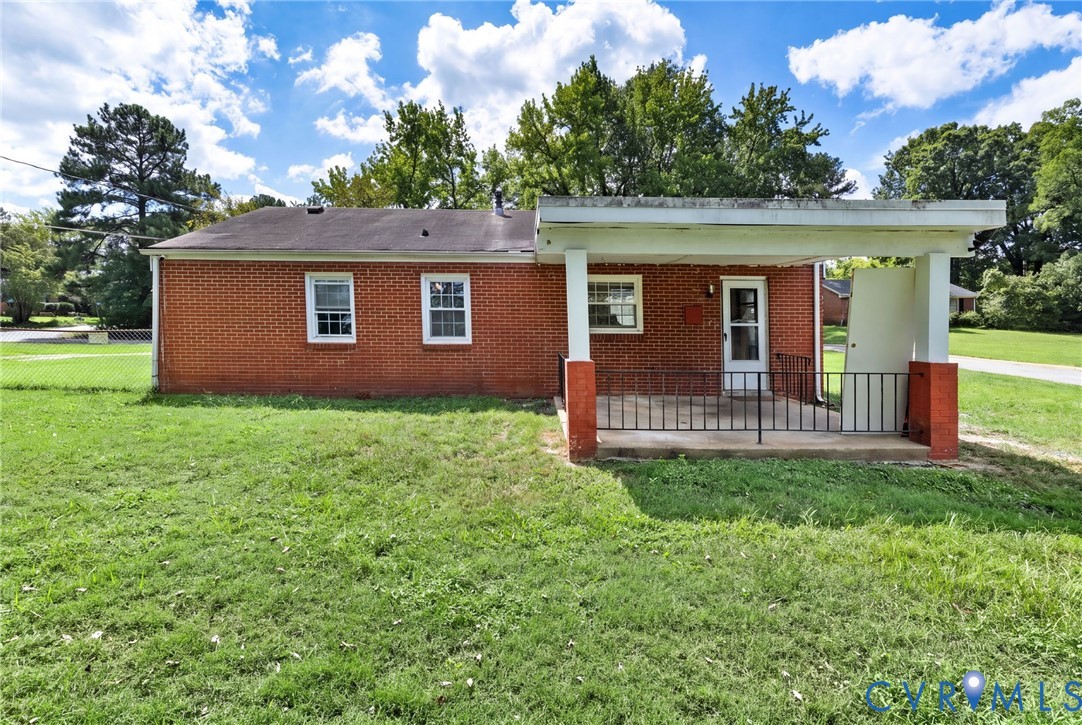 1700 Sizer Road Richmond, VA 23222 - Photo 14 of 16 Brick exterior with covered patio great for hostin