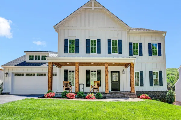 $1,079,500 | 1015 Wilton Park Drive Southwest, Roanoke, VA 24014