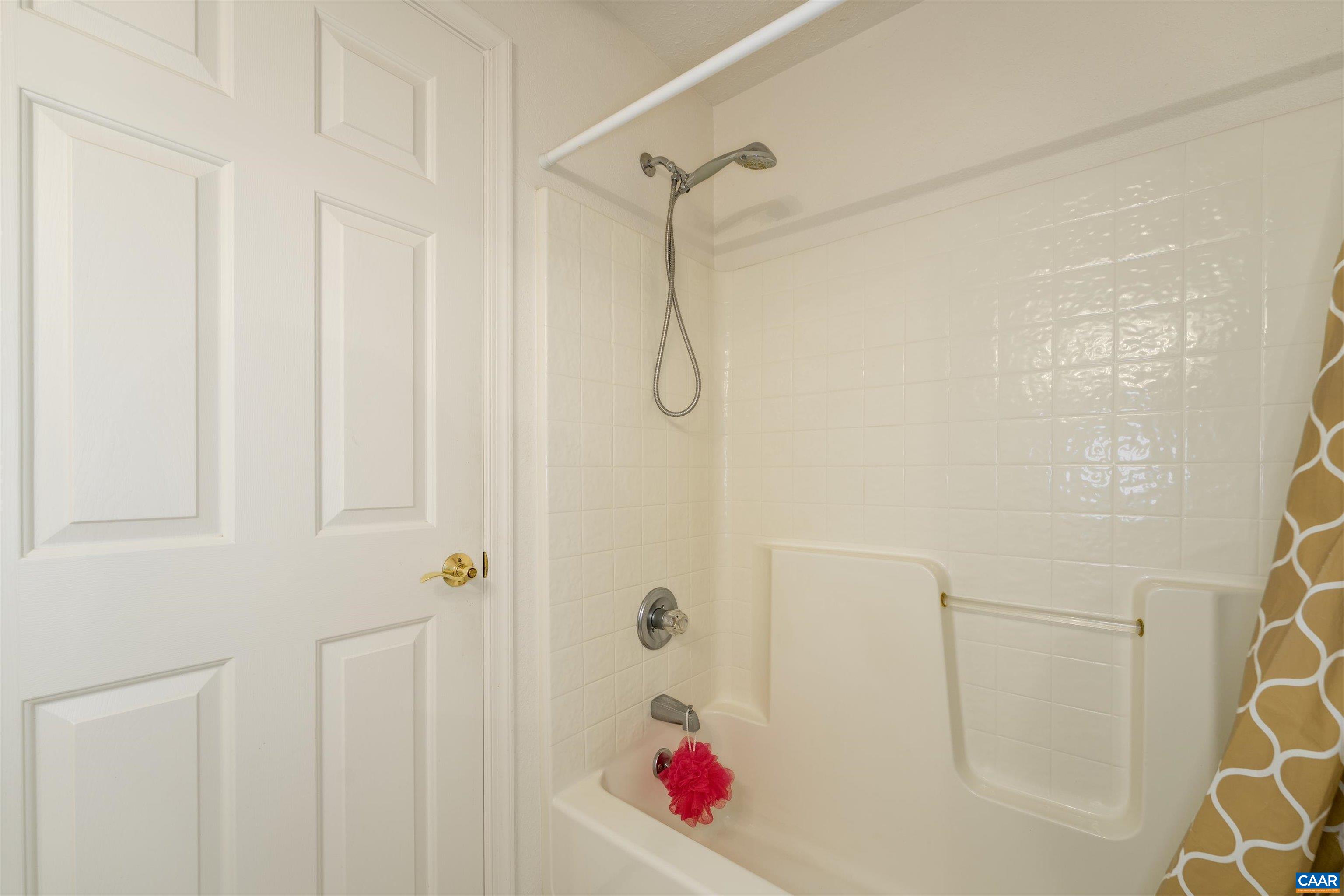 15365 Madison Run Road Gordonsville, VA 22942 - Photo 27 of 38 a bathroom with a shower