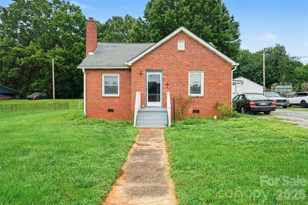 $180,000 | 517 North Carolina Avenue, Maiden, NC 28650