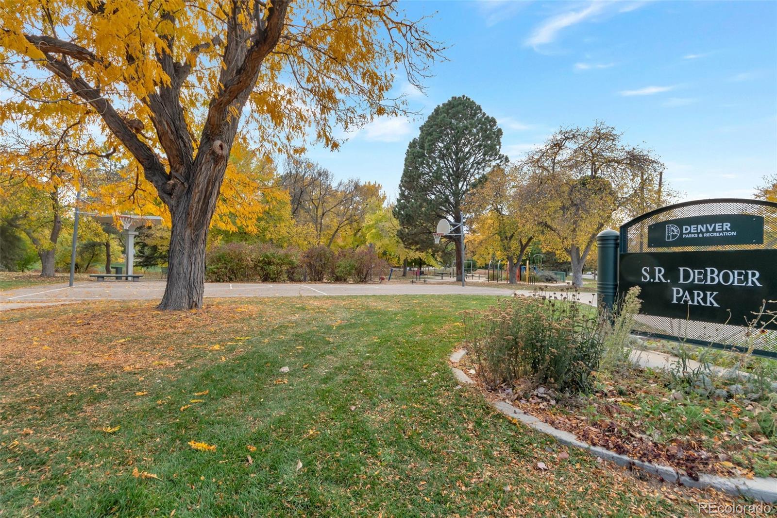 2500 South York Street, Unit 107 Denver, CO 80210 - Photo 16 of 21 a view of outdoor space with garden