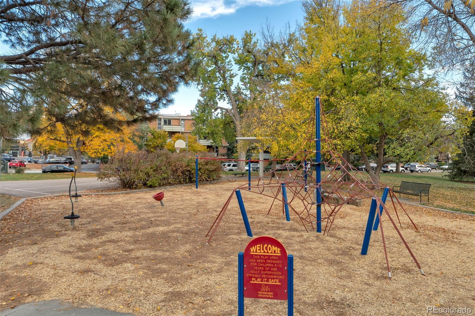 2500 South York Street, Unit 107 Denver, CO 80210 - Photo 19 of 21 a sign board with yard
