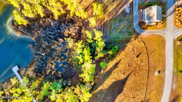 $160,000 | 275 Ballast Point, Oriental, NC 28571