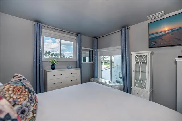 $520,000 | 12918 Southwest Doug Drive, Unit 12918, Lake Suzy, FL 34269