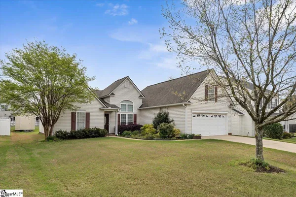 $327,500 | 112 Longwood Lane, Easley, SC 29642