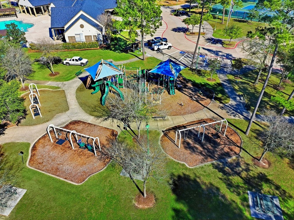 27560 South Lazy Meadow Way Spring, TX 77386 - Photo 29 of 42 an aerial view of a house