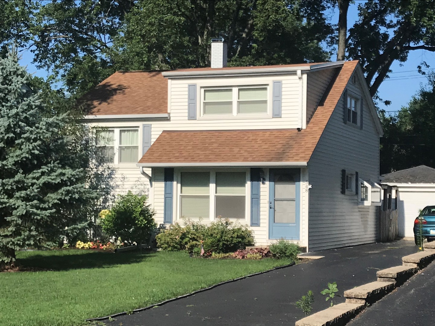 S548 East Street Winfield, IL 60190 - Photo 1 of 1