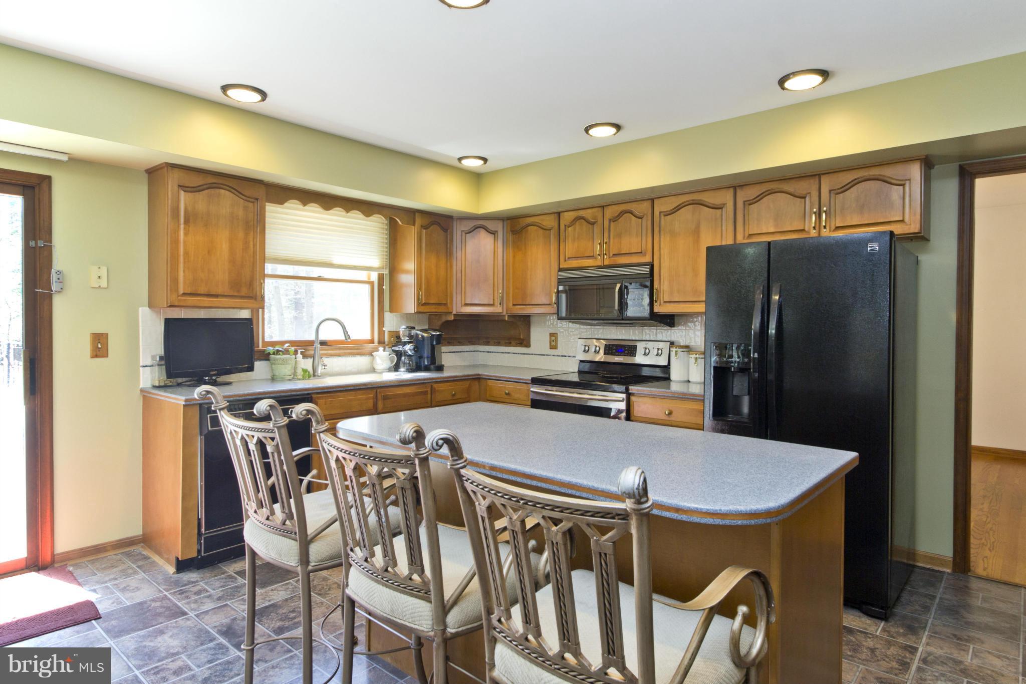 415 Magothy Bridge Road Pasadena, MD 21122 - Photo 11 of 30 CORIAN COUNTER TOPS
