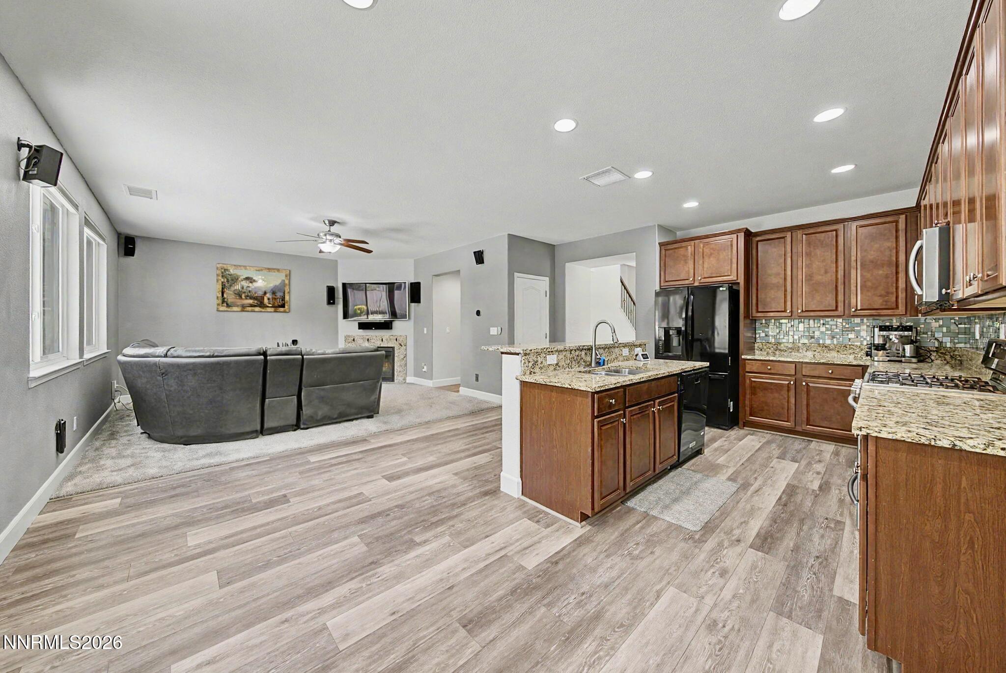 10891 Pebble Hill Drive Reno, NV 89521 - Photo 5 of 44 9-DSC07359-Edit