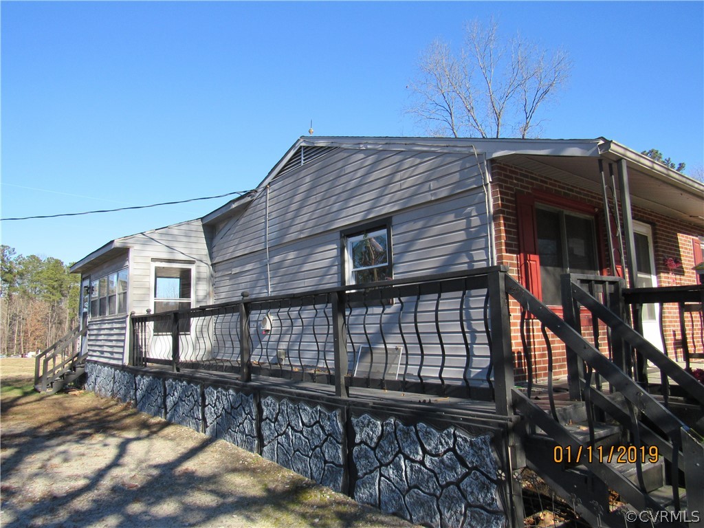 999 Antioch Road Warfield, VA 23889 - Photo 3 of 21 Gallery Image 3