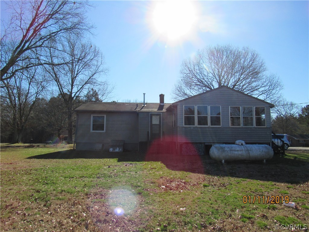 999 Antioch Road Warfield, VA 23889 - Photo 4 of 21 Gallery Image 4