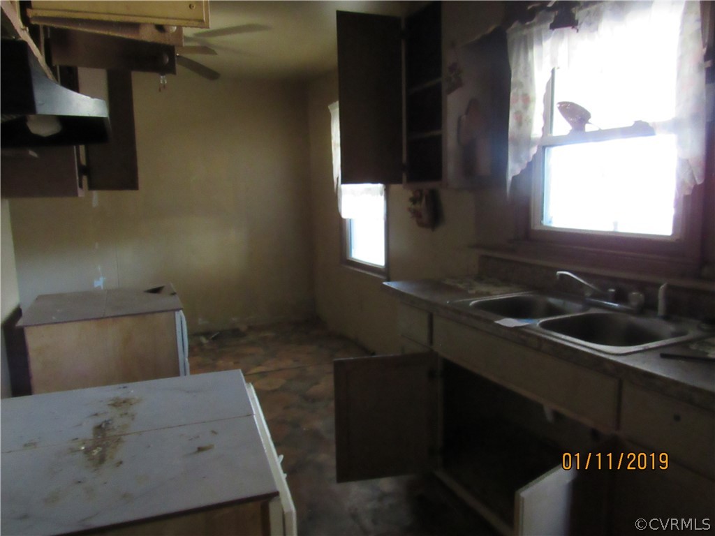 999 Antioch Road Warfield, VA 23889 - Photo 10 of 21 Gallery Image 10