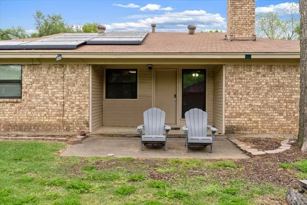 $275,000 | 1025 Livingston Drive, Hurst, TX 76053