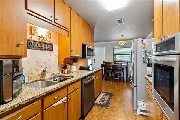 $275,000 | 1025 Livingston Drive, Hurst, TX 76053