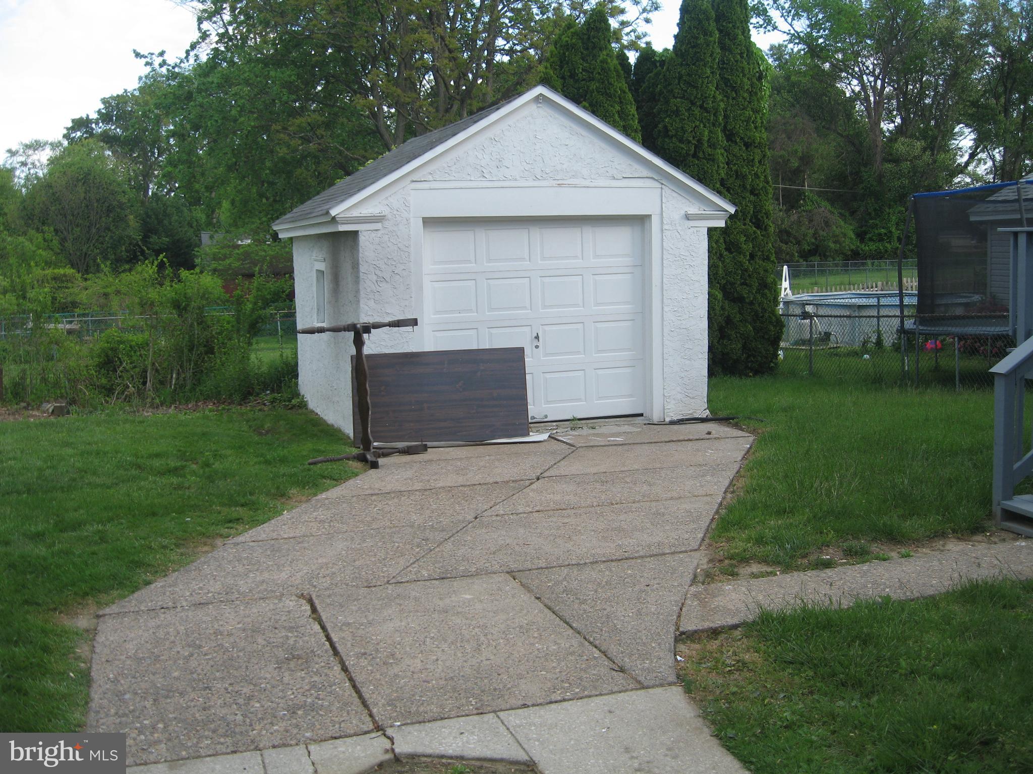 315 Powell Road Springfield, PA 19064 - Photo 5 of 19