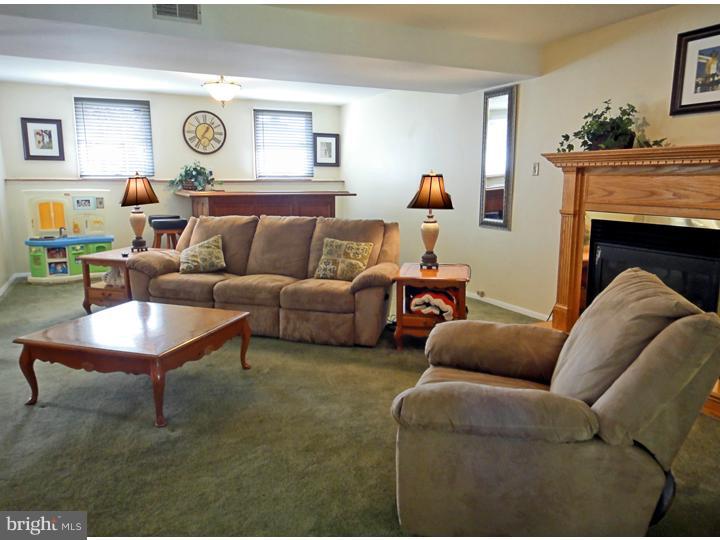123 Bateman Road Langhorne, PA 19047 - Photo 14 of 23 Family Room