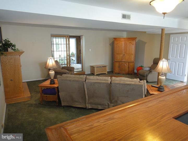123 Bateman Road Langhorne, PA 19047 - Photo 16 of 23 Family Room