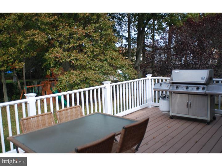 123 Bateman Road Langhorne, PA 19047 - Photo 20 of 23 Deck