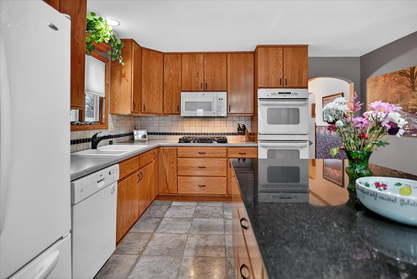 690 Ridge View Lane Oregon, WI 53575 - Photo 9 of 57