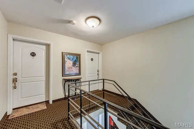 $2,524,500 | 8140-42 Whitburn Drive, Clayton, MO 63105