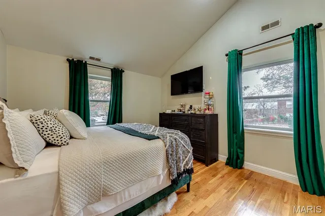 $2,524,500 | 8140-42 Whitburn Drive, Clayton, MO 63105