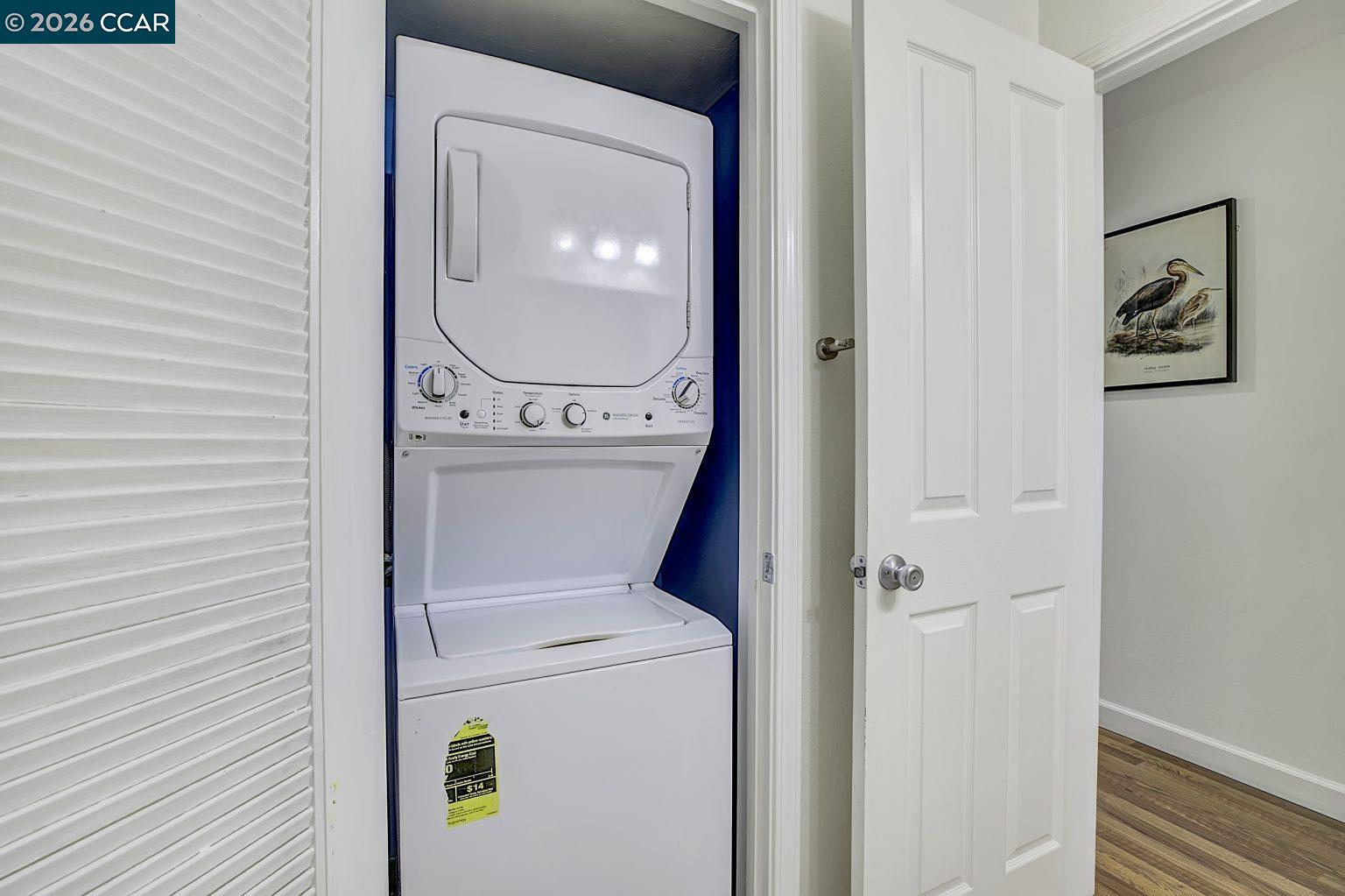 2650 Jones Road, Unit 14 Walnut Creek, CA 94597 - Photo 30 of 44 a bathroom with a toilet and a mirror