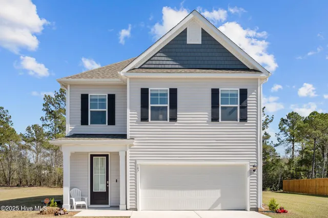 $2,450 | 107 Delray Court, Sneads Ferry, NC 28460