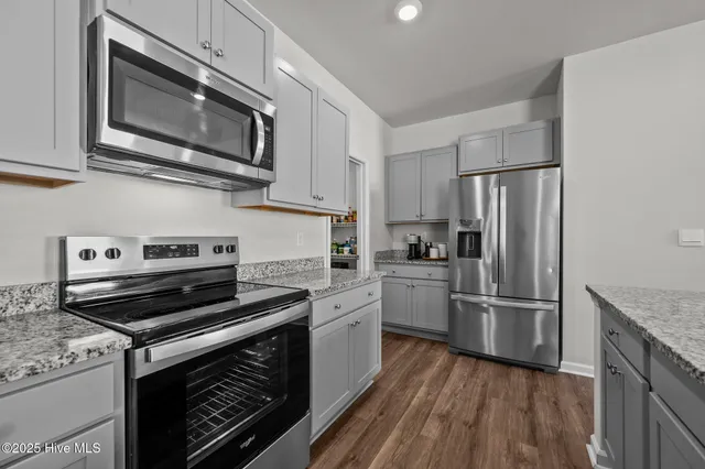 $2,450 | 107 Delray Court, Sneads Ferry, NC 28460