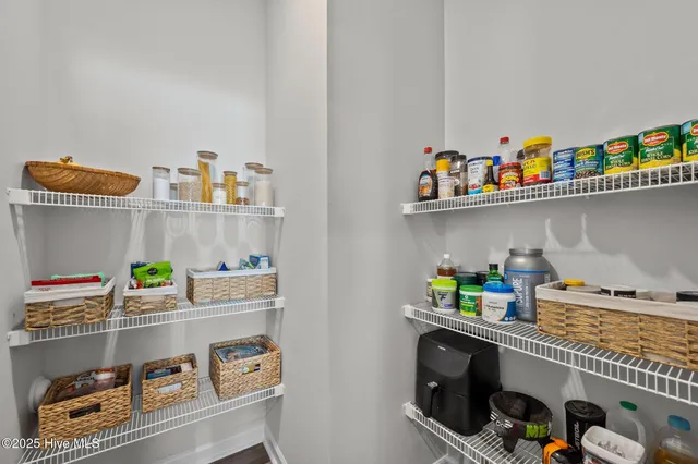 $2,450 | 107 Delray Court, Sneads Ferry, NC 28460