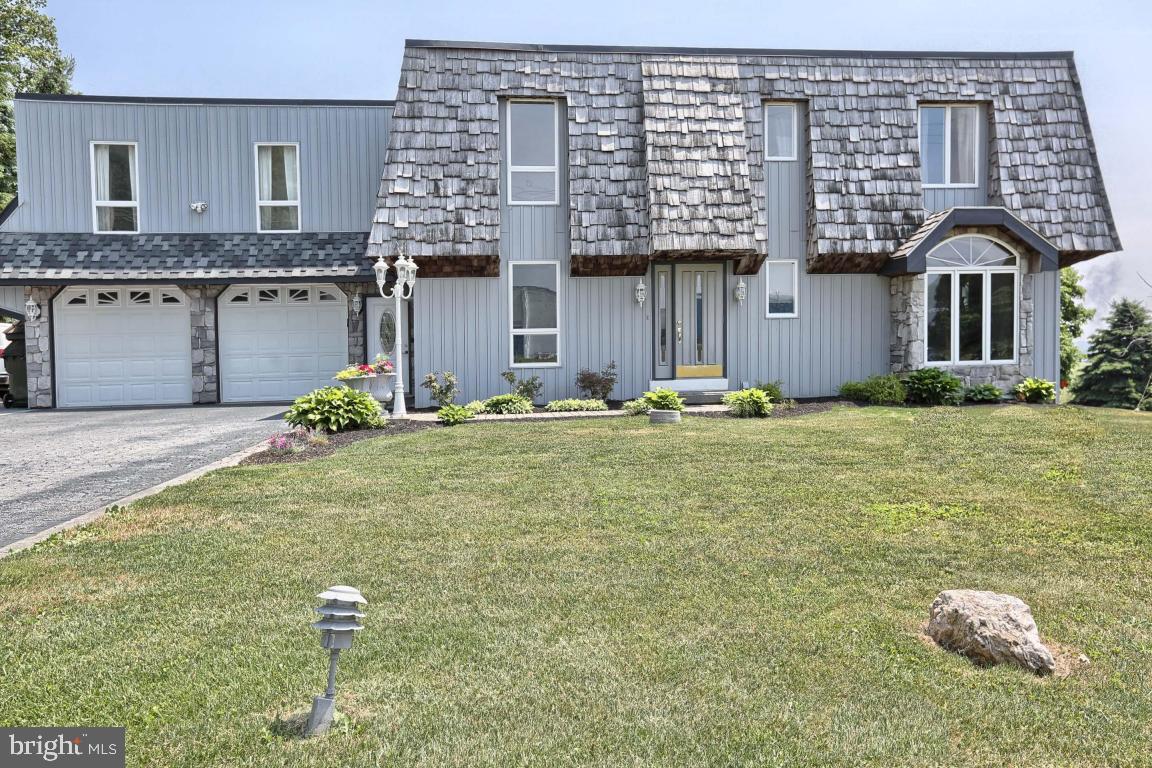 392 West Lexington Road Lititz, PA 17543 - Photo 1 of 51