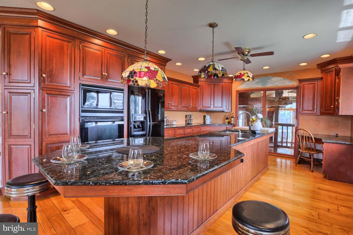 392 West Lexington Road Lititz, PA 17543 - Photo 13 of 51