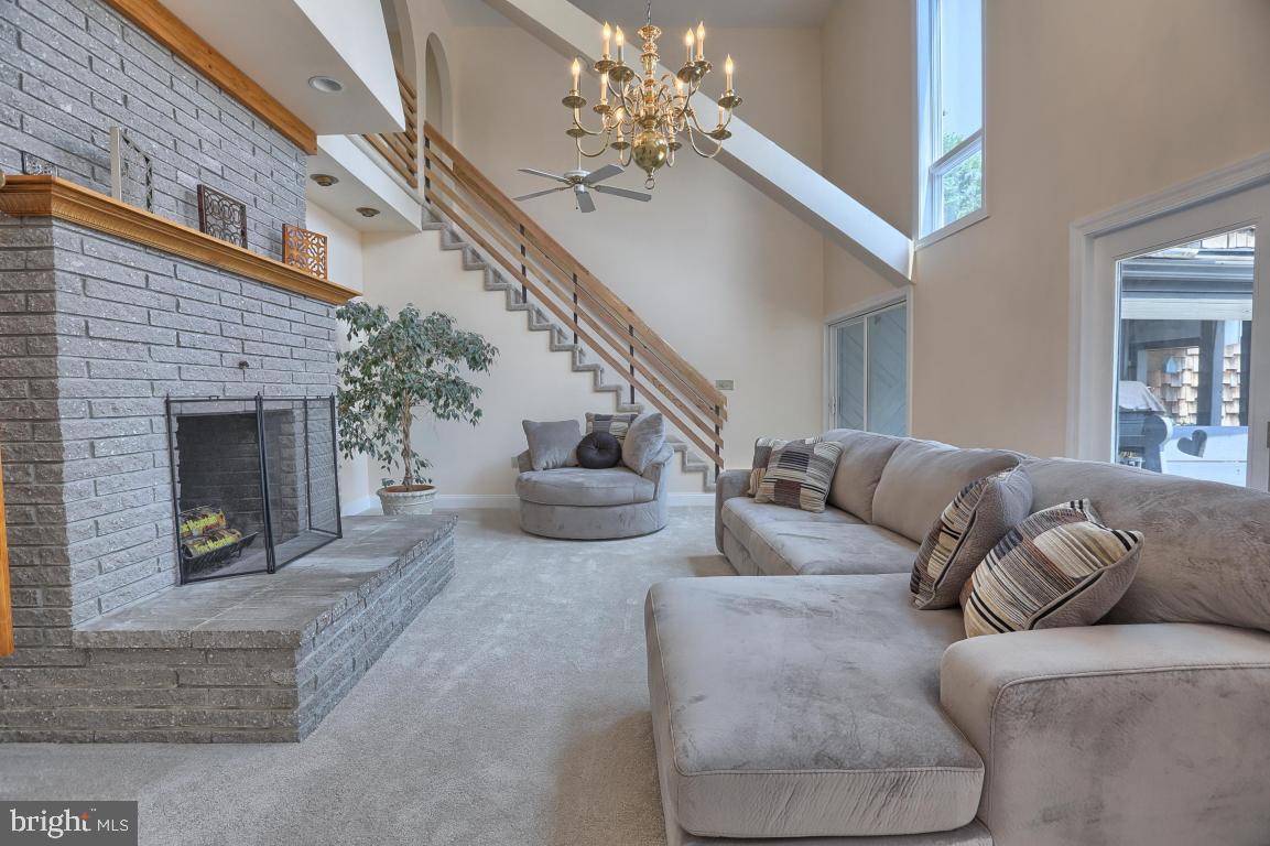 392 West Lexington Road Lititz, PA 17543 - Photo 8 of 51