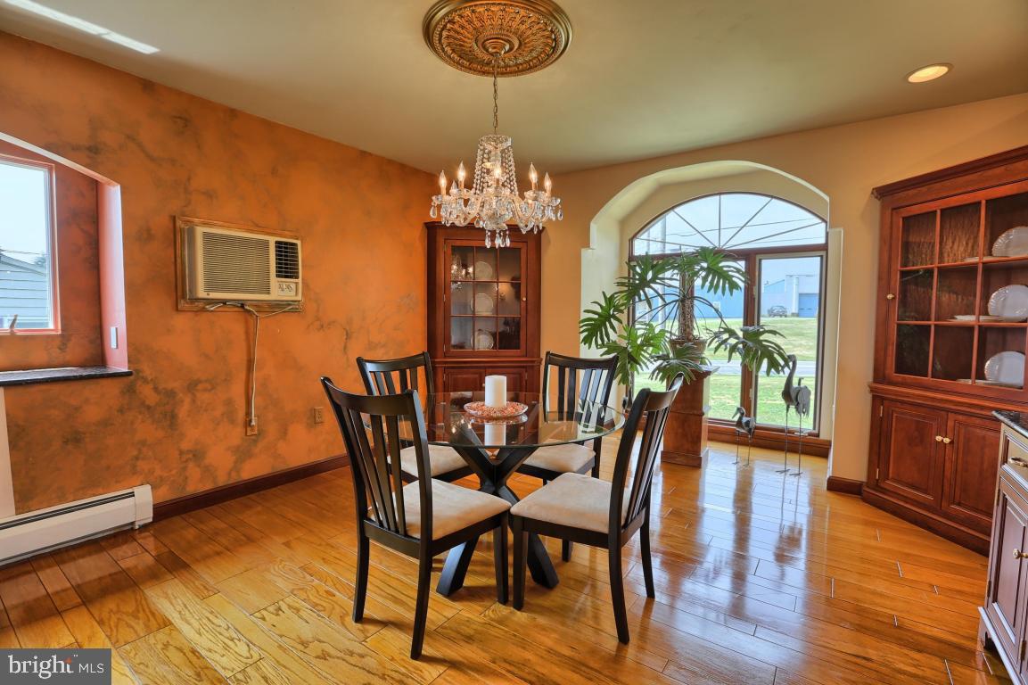 392 West Lexington Road Lititz, PA 17543 - Photo 10 of 51
