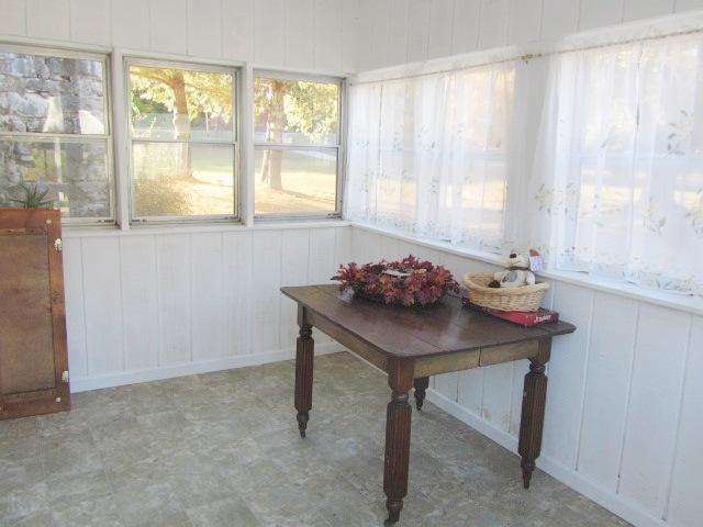 1330 West Field Road Dickson, TN 37055 - Photo 9 of 20 Sunroom or 2nd Breakfast Area
