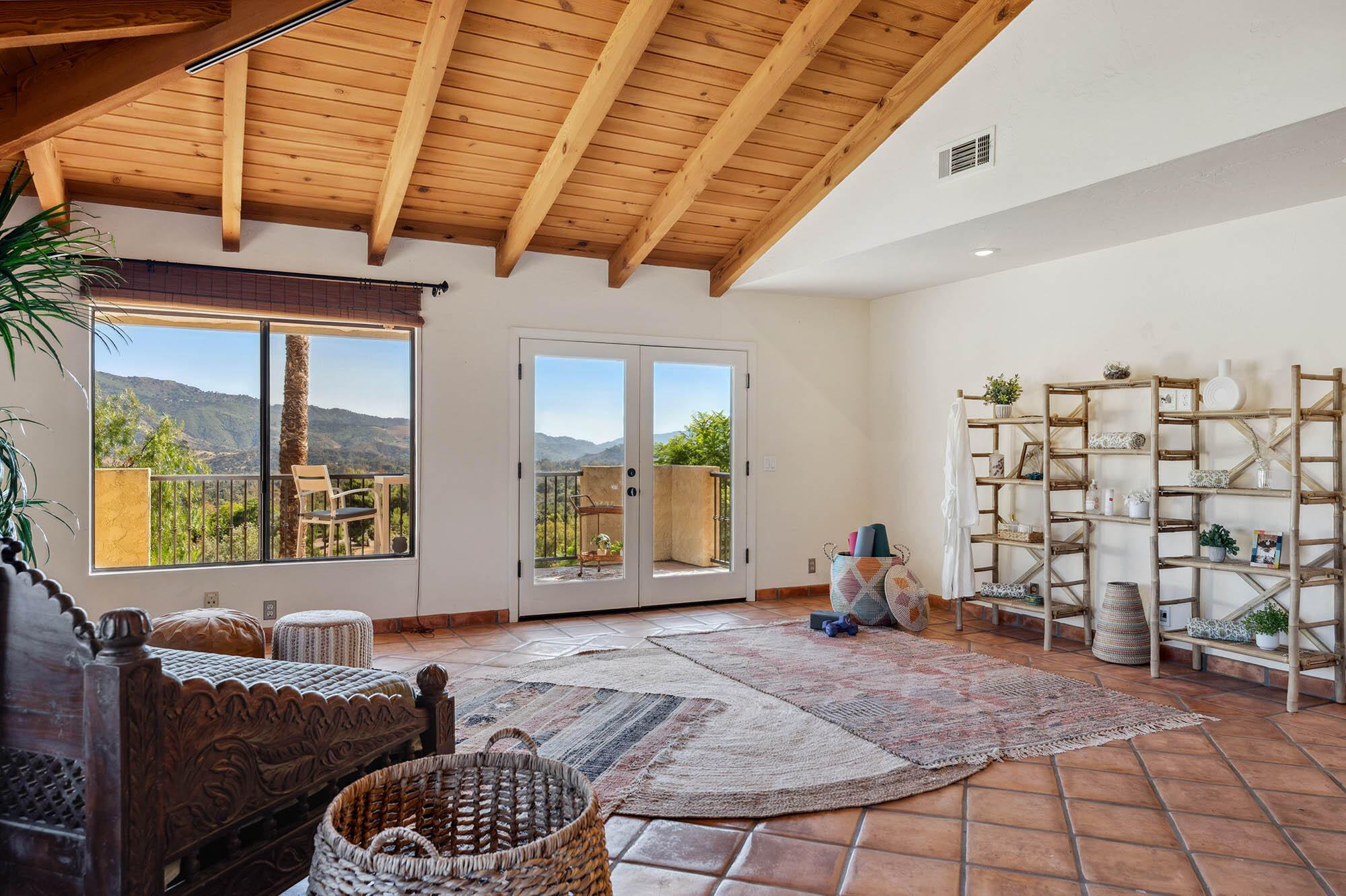 1119 North Signal Street Ojai, CA 93023 - Photo 37 of 83 Upper Living area - 1119 N Signal St